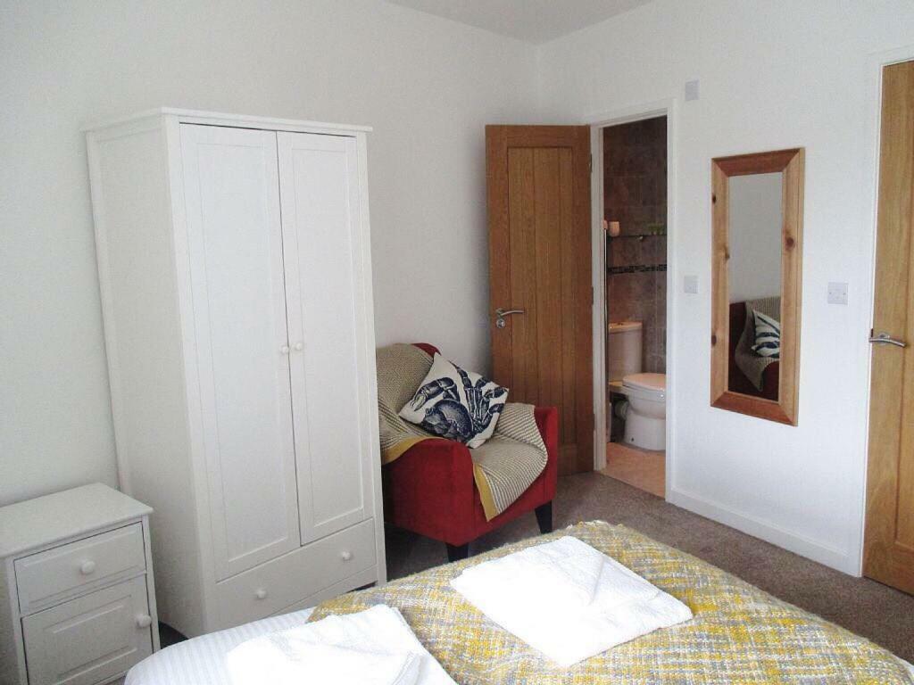 The Bonting Beautiful Three Bed Townhouse Near Harbour And Beach Torquay Exterior photo